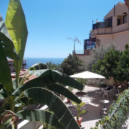 Villa Il Melograno Таормина Екстериор снимка